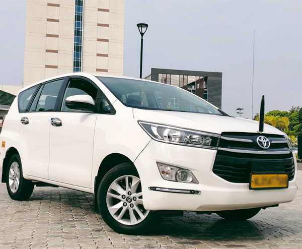 SUV, Toyota Innova taxi in Kottayam. Taxi innova in kottayam. 